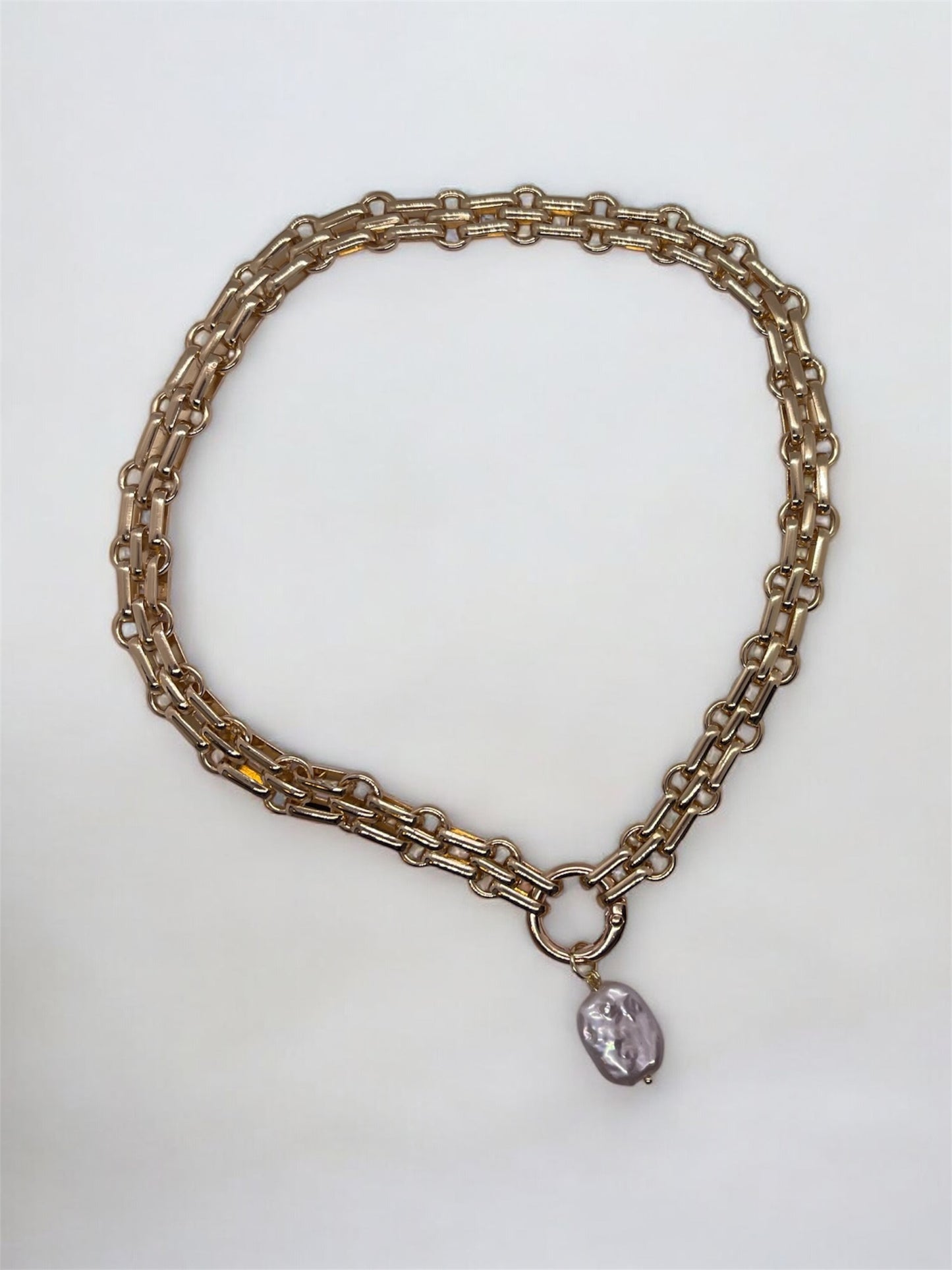 LORE NECKLACE
