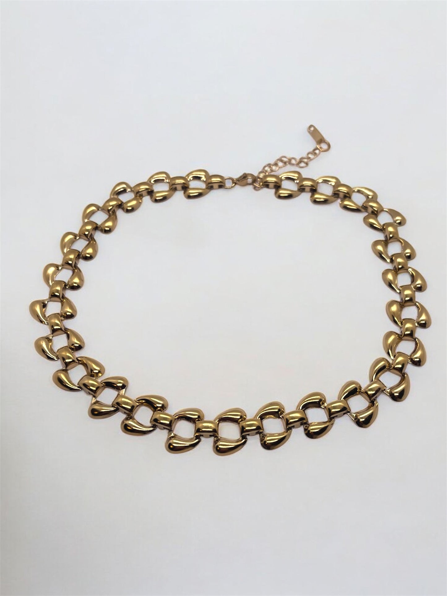 RYA NECKLACE