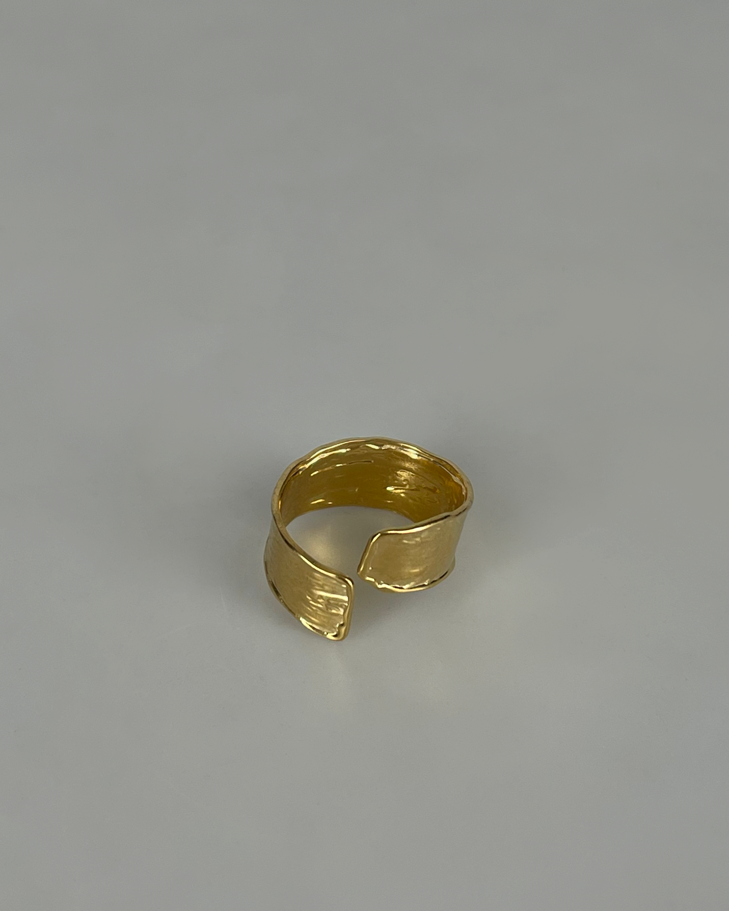 RETRIO RING